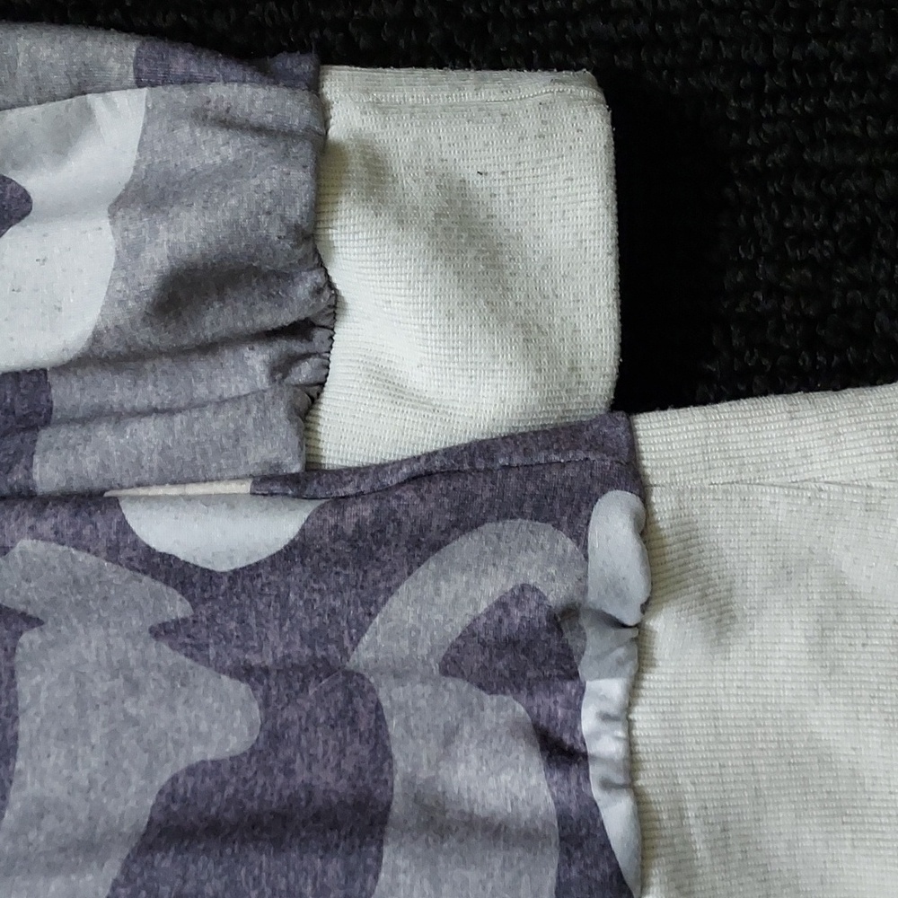 Gray & Cream Camo sweatshirt - Picture 3 of 6